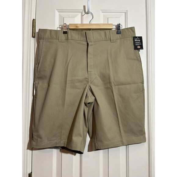 Dickies Shorts Mens 38 FLEX Regular Fit 11 Inch Twill Casual Work Shorts… - Picture 1 of 8